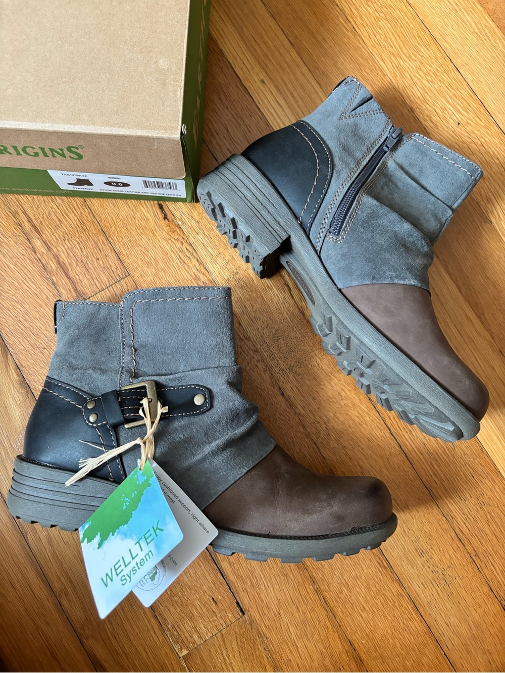 NWT Earth Origins Phoenix Stone Ankle Boots